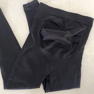 Blanqi maternity leggings with belly support